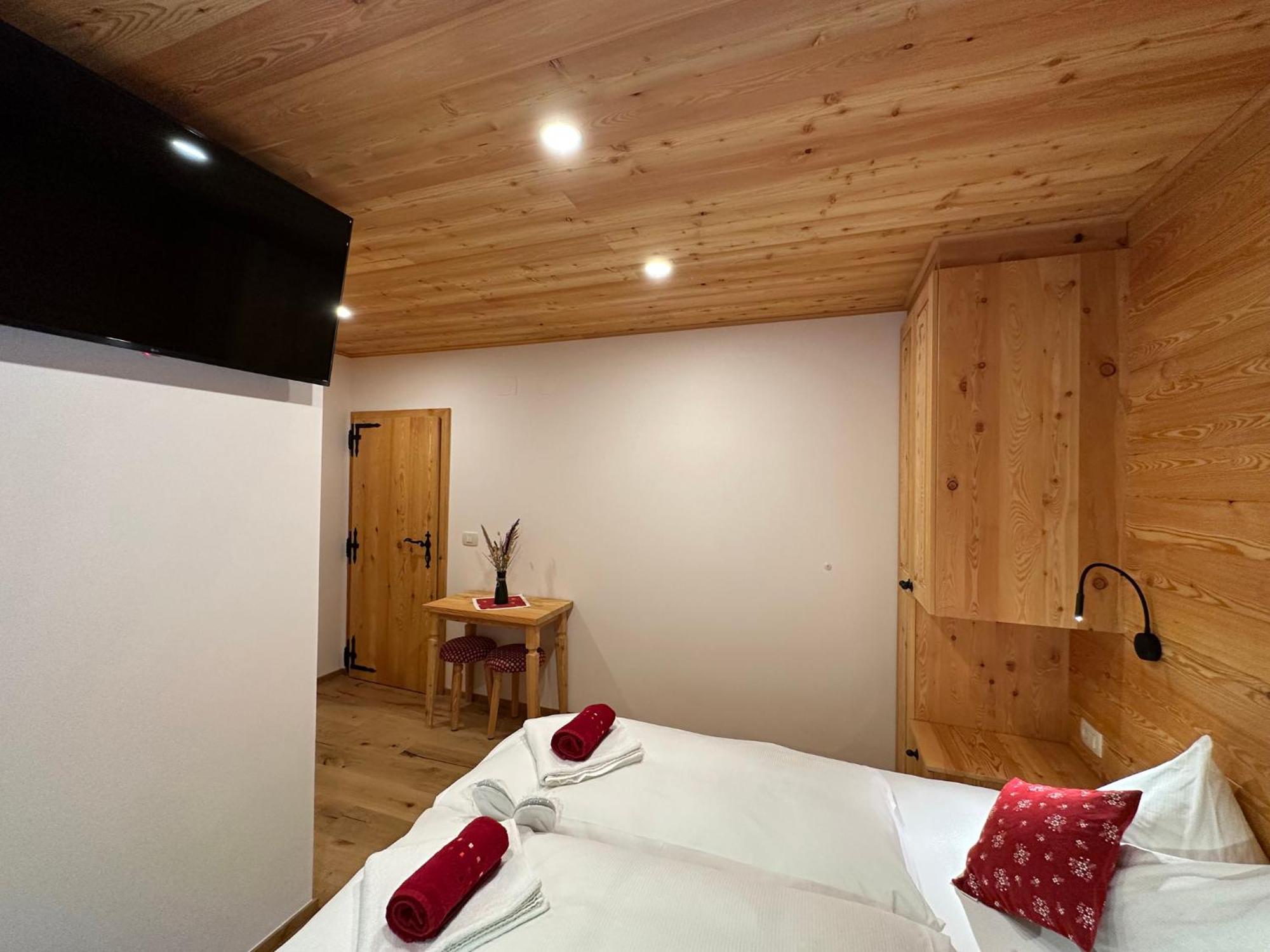 Hotel Surc 크라니스카고라 외부 사진